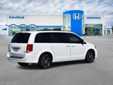 Used 2019 Dodge Grand Caravan GT image 3
