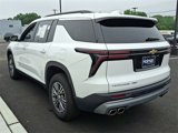 Used 2024 Chevrolet Traverse LT image 5