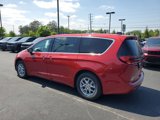New 2025 Chrysler Pacifica Select image 4