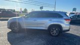 Used 2019 Toyota Highlander XLE image 6