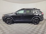 Used 2023 Jeep Cherokee Altitude Lux image 3