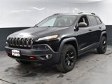 Used 2015 Jeep Cherokee Trailhawk w/ Ventilated/Heated Seat Group image 5