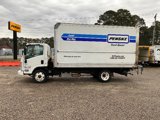 Used 2021 Isuzu NPR image 4