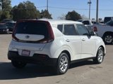 Used 2021 Kia Soul S image 3