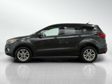 Used 2019 Ford Escape SE image 2