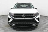 New 2024 Volkswagen Taos SE image 2
