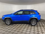 Used 2022 Jeep Cherokee Trailhawk image 4
