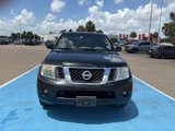 Used 2009 Nissan Pathfinder SE image 2