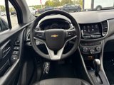 Certified 2022 Chevrolet Trax LT w/ LT Convenience Package image 2