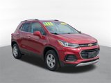 Used 2018 Chevrolet Trax LT w/ LT Convenience Package image 2