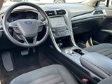 Used 2019 Ford Fusion SE image 2