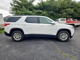 Used 2021 Chevrolet Traverse LT image 3