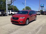 New 2025 Chrysler Pacifica Select image 3