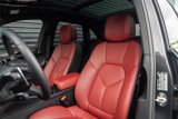 Used 2025 Porsche Macan image 5
