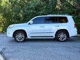 Used 2013 Lexus LX 570 4WD w/ Luxury Pkg w/Pre-crash image 4