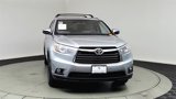 Used 2016 Toyota Highlander XLE image 2
