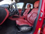 Certified 2024 Porsche Macan image 5