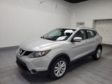 Used 2017 Nissan Rogue Sport SV w/ SV Premium Package image 2
