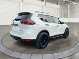 Used 2018 Nissan Rogue SV image 3