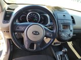 Used 2013 Kia Soul ! image 2