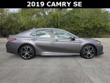 Used 2019 Toyota Camry SE image 2