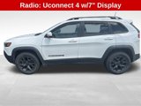 Used 2020 Jeep Cherokee Latitude image 2