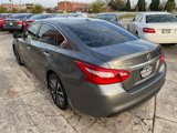 Used 2017 Nissan Altima 2.5 SV w/ Convenience Package image 3