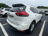 Used 2017 Nissan Rogue SV w/ SV Premium Package image 4