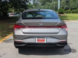 Used 2022 Hyundai Elantra SEL w/ Convenience + Premium Package image 3