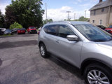 Used 2018 Nissan Rogue SV image 3