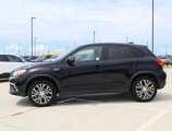 Used 2018 Mitsubishi Outlander Sport LE image 2