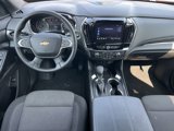 Used 2023 Chevrolet Traverse LT image 2