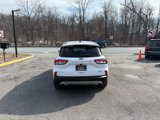 Used 2022 Ford Escape SE image 5