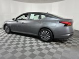 Used 2024 Nissan Altima 2.5 SV image 5