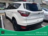 Used 2017 Ford Escape SE w/ Equipment Group 201A image 3