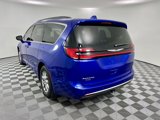 Certified 2021 Chrysler Pacifica Touring image 3