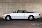 Used 1995 Mercedes-Benz E 320 Convertible image 4