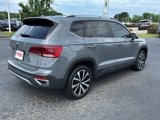 Used 2023 Volkswagen Taos SE w/ Panoramic Sunroof Package image 5