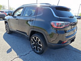 Used 2018 Jeep Compass Limited w/ Navigation Group image 4