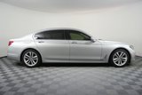 Used 2017 BMW 750i image 2