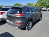 Used 2018 Jeep Cherokee Limited image 2