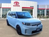 Used 2015 Scion xB image 2
