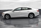 Used 2023 Chevrolet Malibu LT image 3