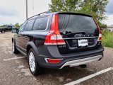 Used 2016 Volvo XC70 T5 Premier w/ Proximity Package image 3