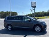 Used 2020 Chrysler Pacifica Touring image 2