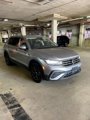 Used 2024 Volkswagen Tiguan SE w/ Panoramic Sunroof Package image 3
