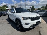 Used 2017 Jeep Grand Cherokee Limited image 3