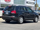Used 2012 Kia Sorento LX w/ Third Row Pkg image 3