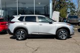 Used 2022 Nissan Rogue SV image 3