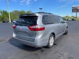 Used 2017 Toyota Sienna LE image 5
